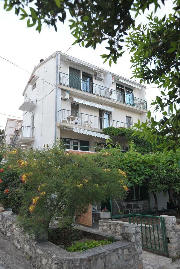 Apartments Sonia & Ana Trogir Exterior foto